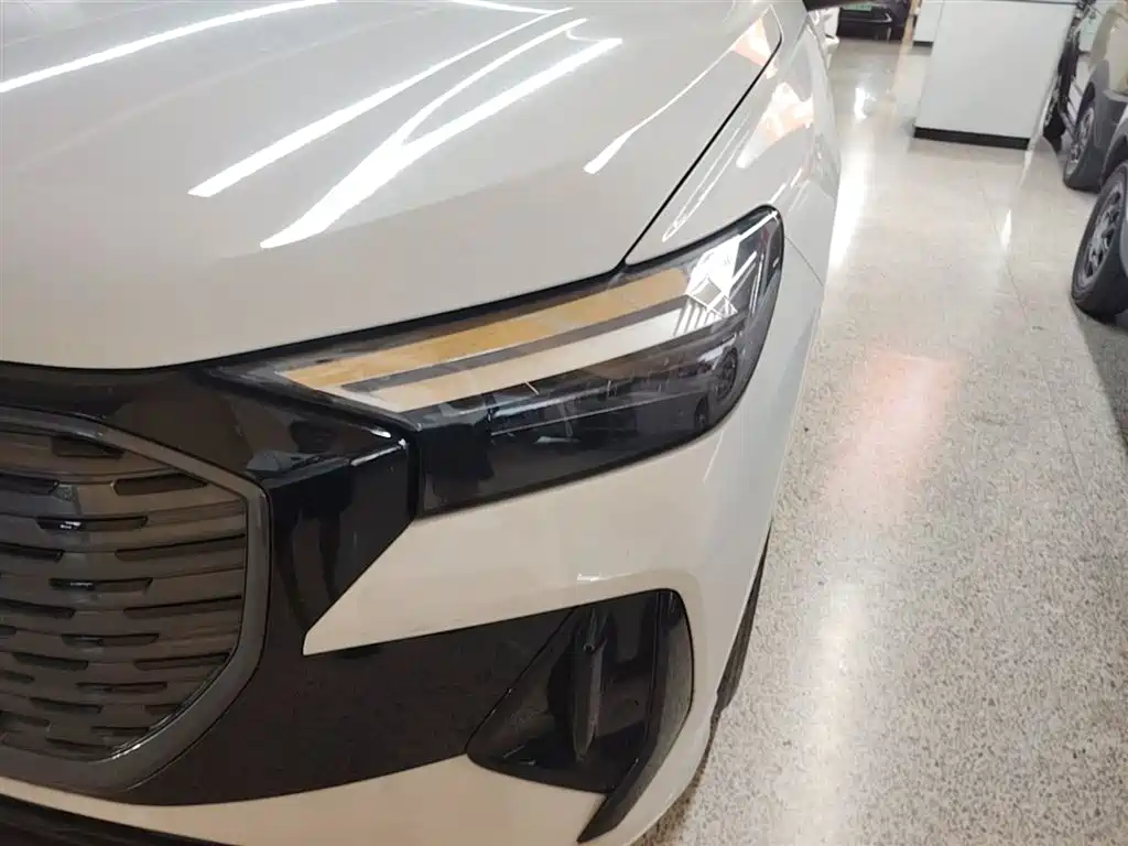 Audi Q4 e-tron 2023 40 e-tron Innovation Edition фото 24