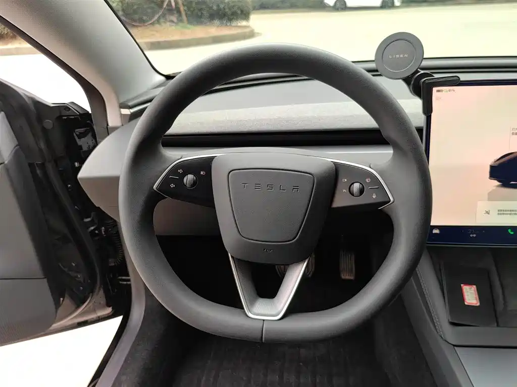 Tesla Model 3 2023 Rear-Wheel Drive фото 7