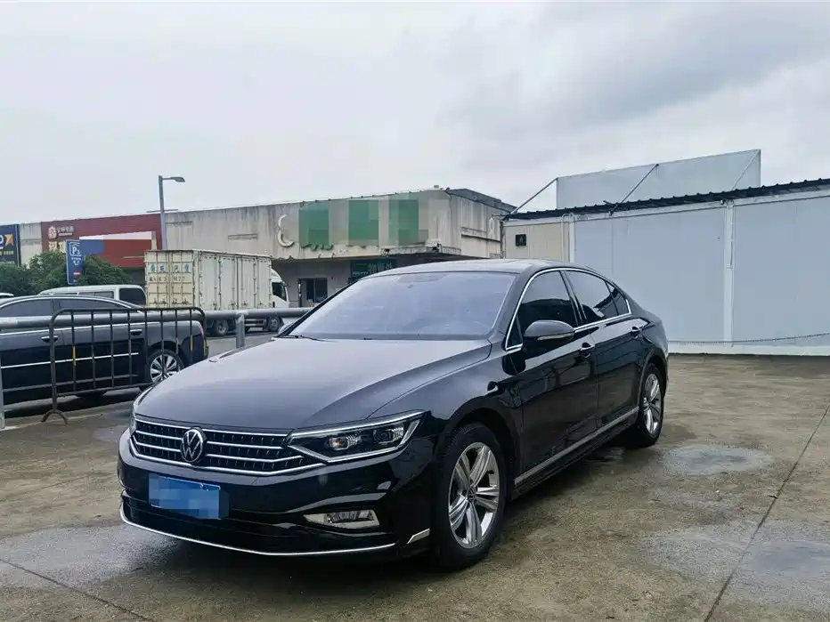 Volkswagen Magotan 2023 2 Million Units Commemorative Edition 280TSI DSG Comfort