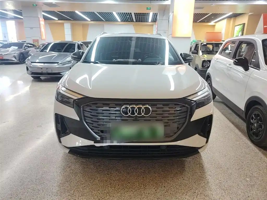 Audi Q4 e-tron 2023 40 e-tron Innovation Edition фото 3