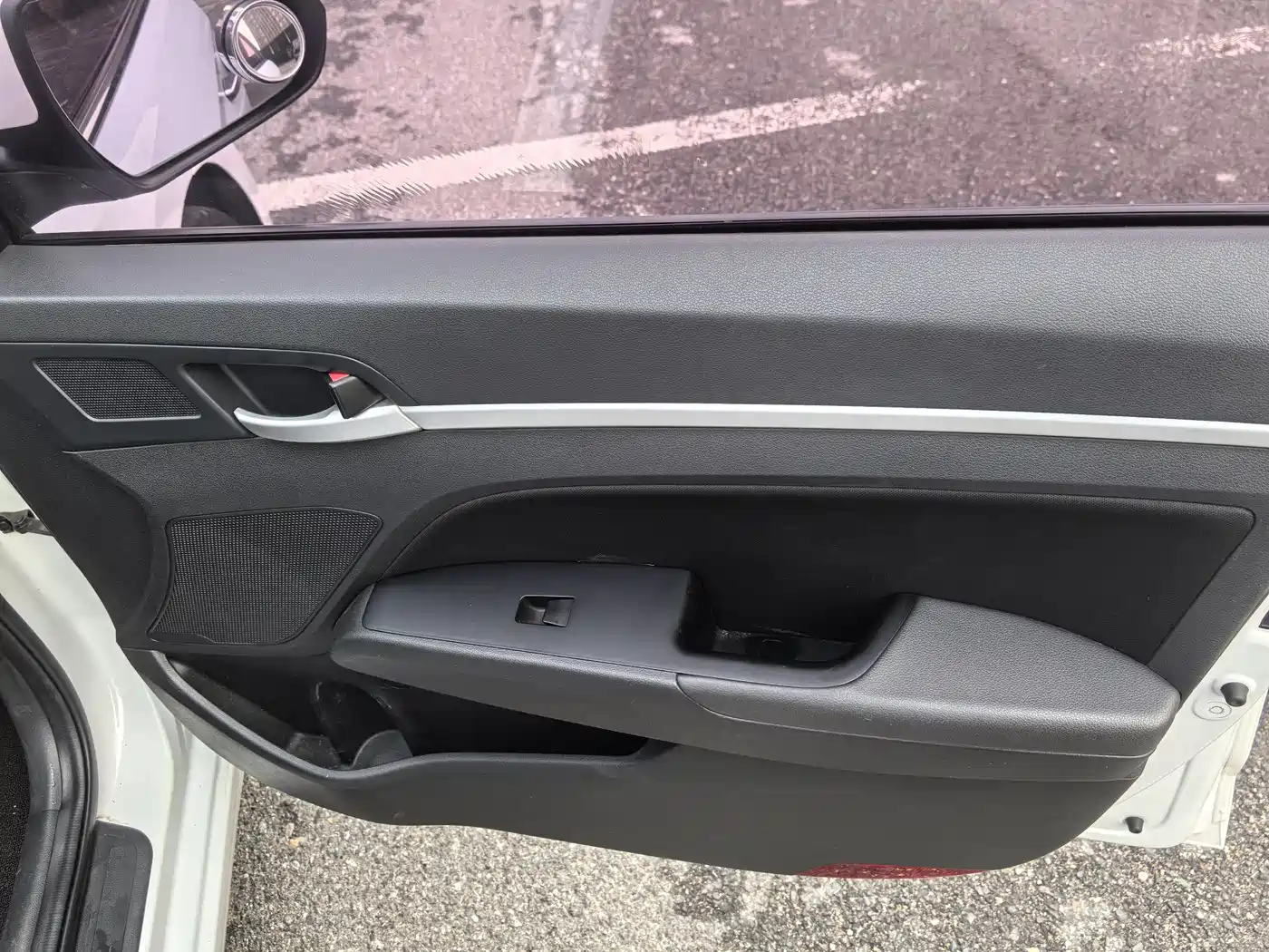 Hyundai Elantra 2016 Model 1.6L Automatic Smart Elite фото 16