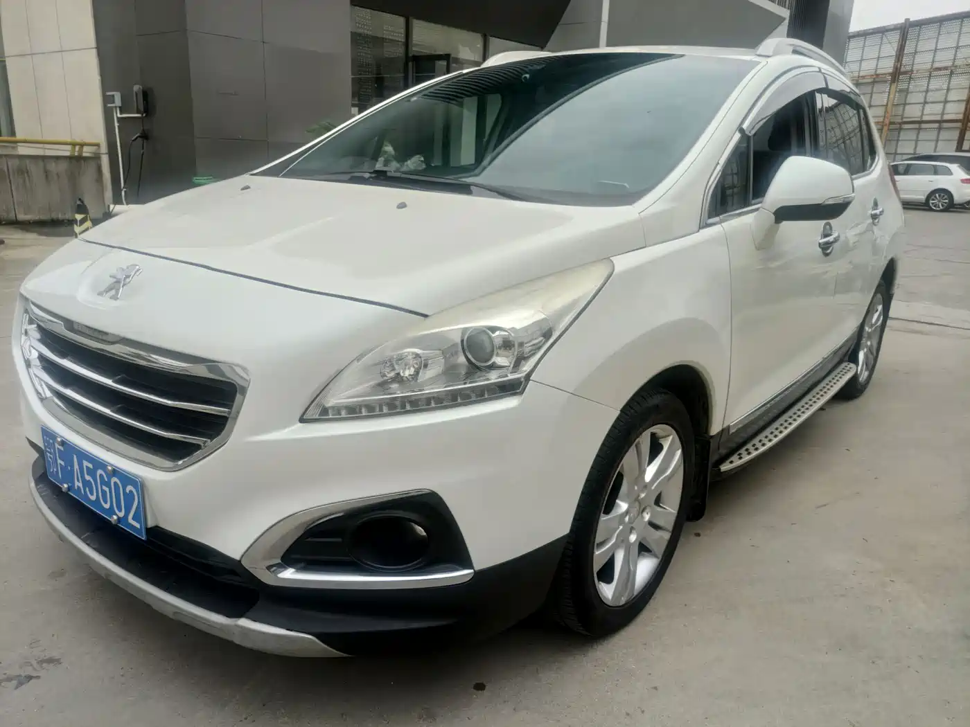 Peugeot 3008 2015 2.0L Automatic Classic Edition