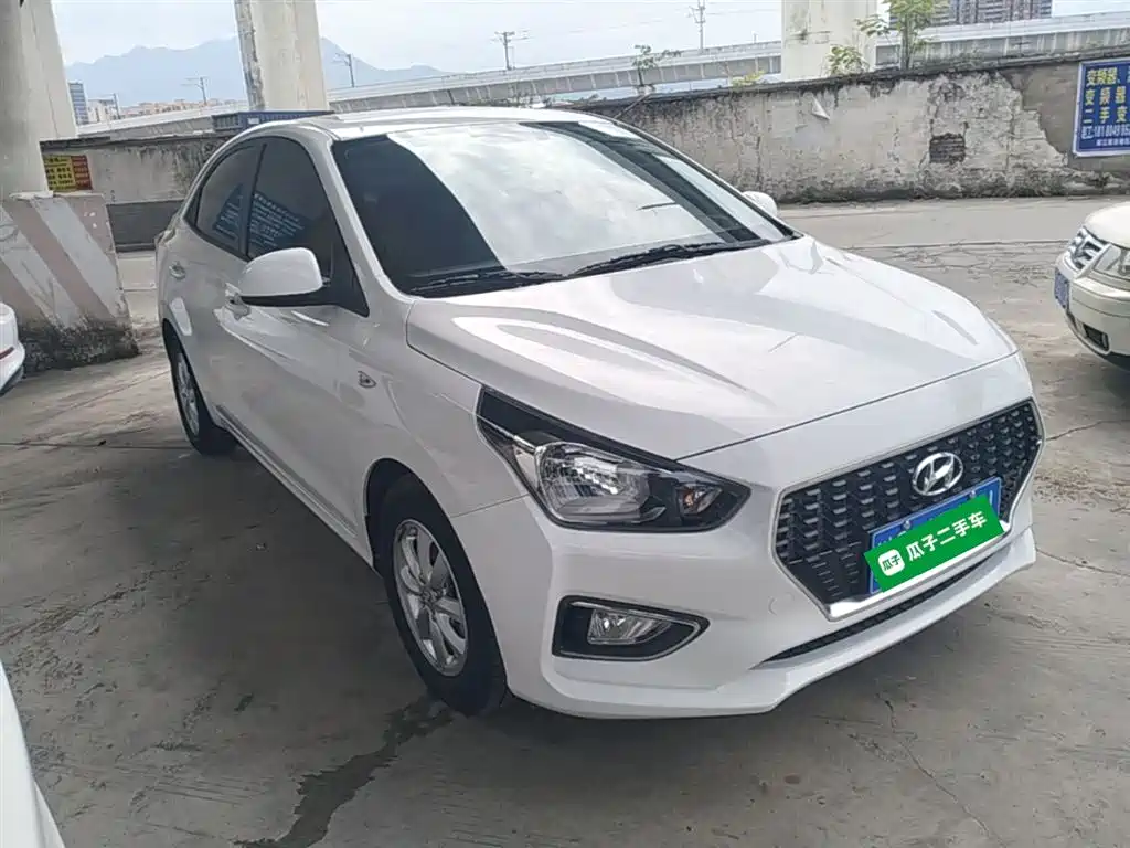 Hyundai Verna 2017 1.4L Automatic Leap Enjoyment Edition China VI фото 4