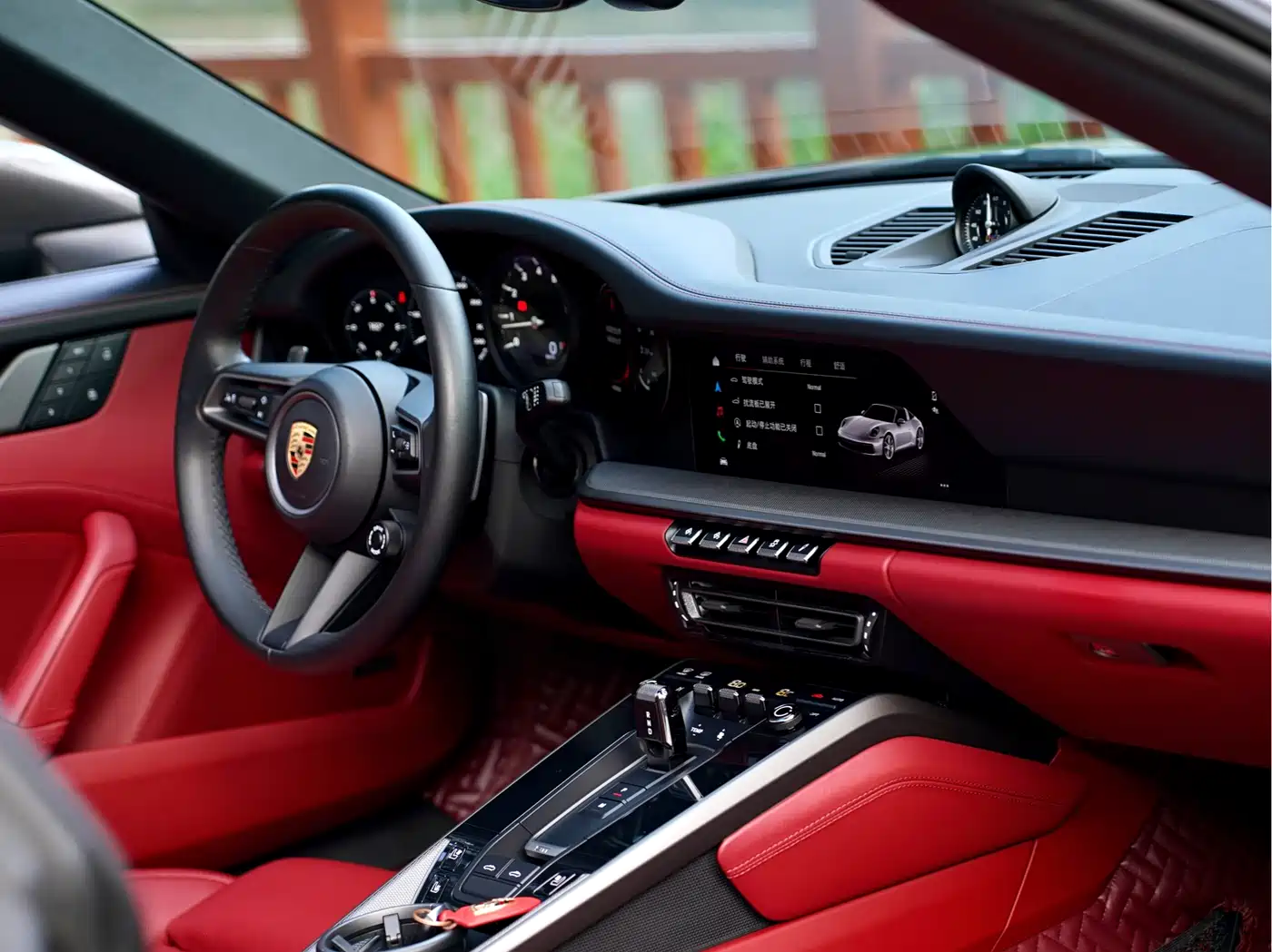 PORSCHE 911