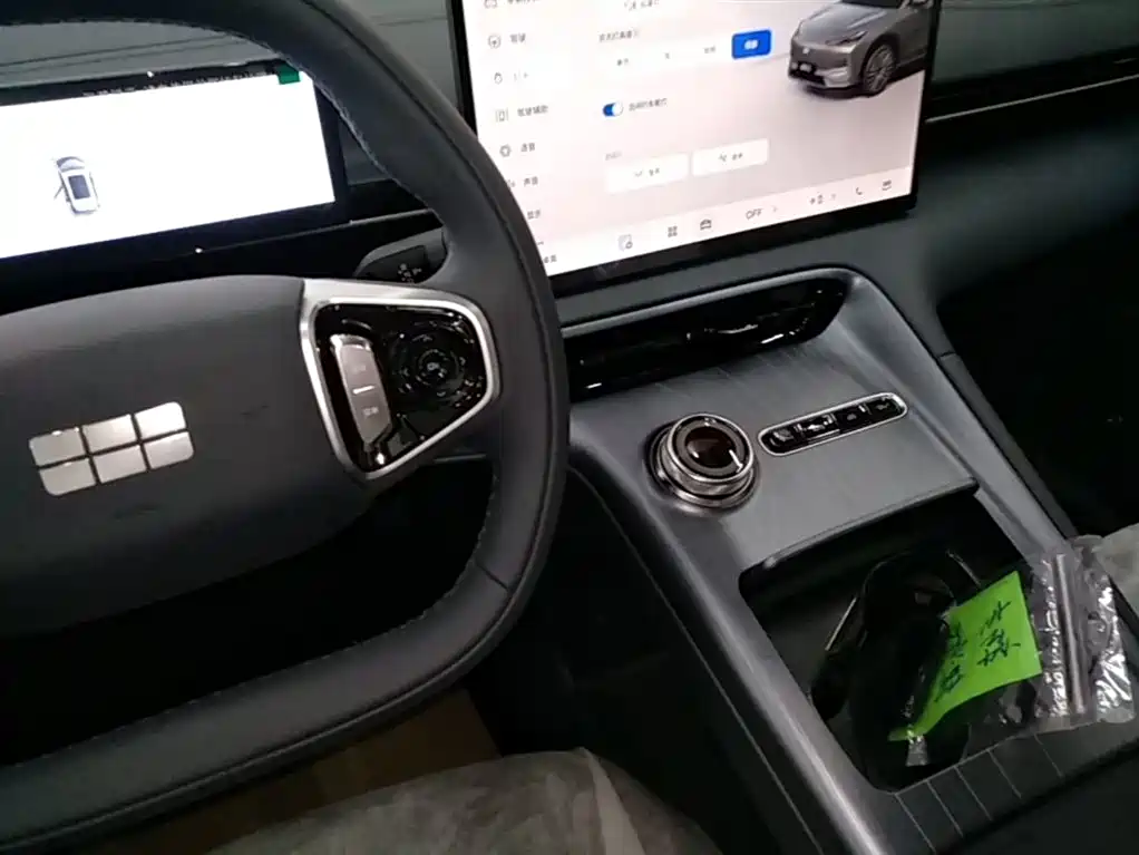 Geely Galaxy Galaxy E5 2026 530km Voyager Edition фото 14