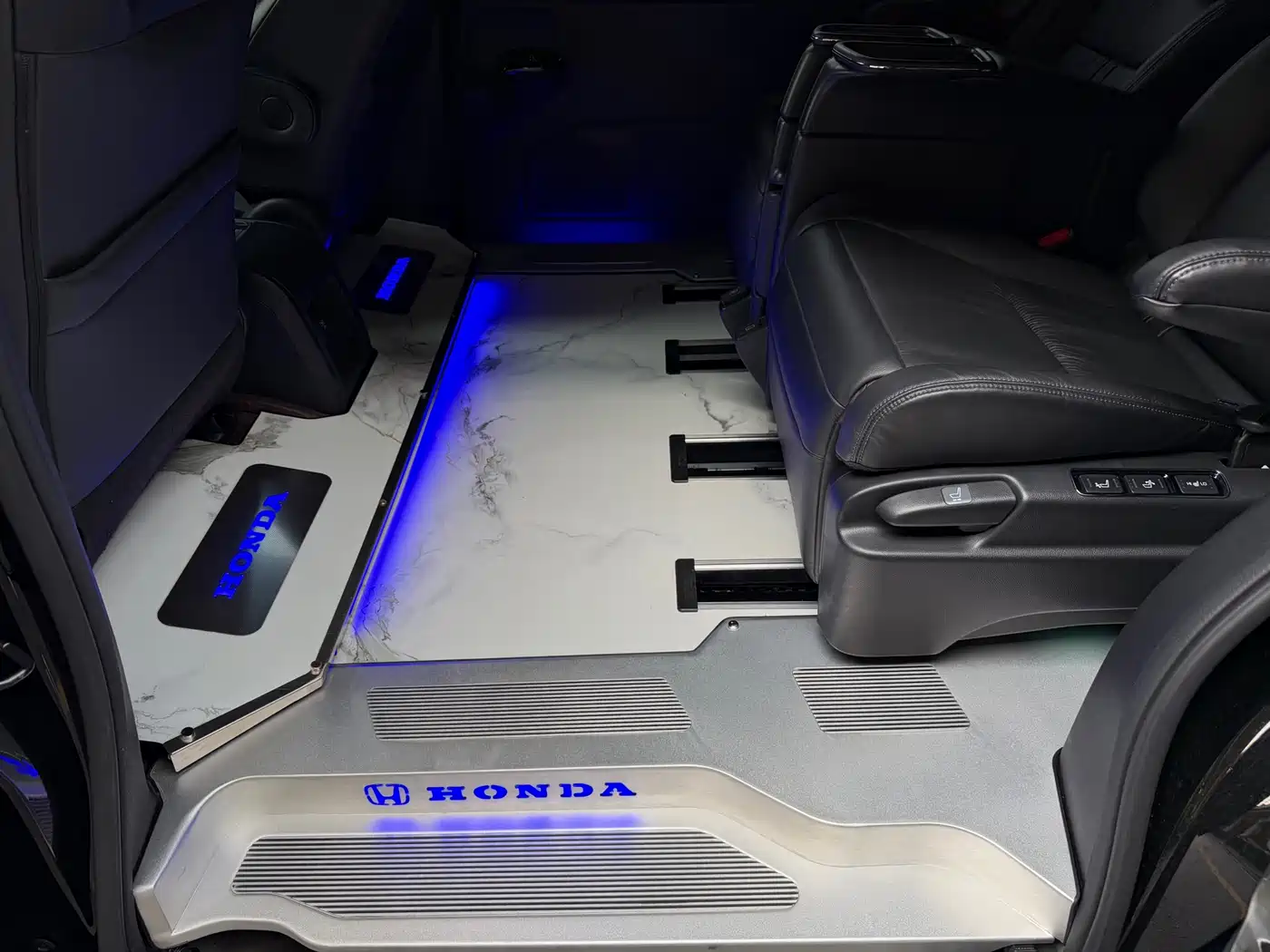 Honda Elysion 2025 2024 2.0L e:HEV Luxury Edition