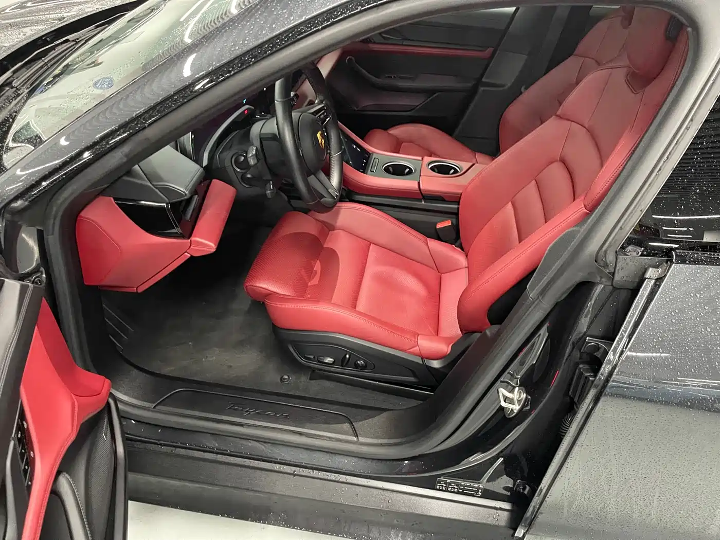 Porsche Taycan 2020 Taycan фото 4