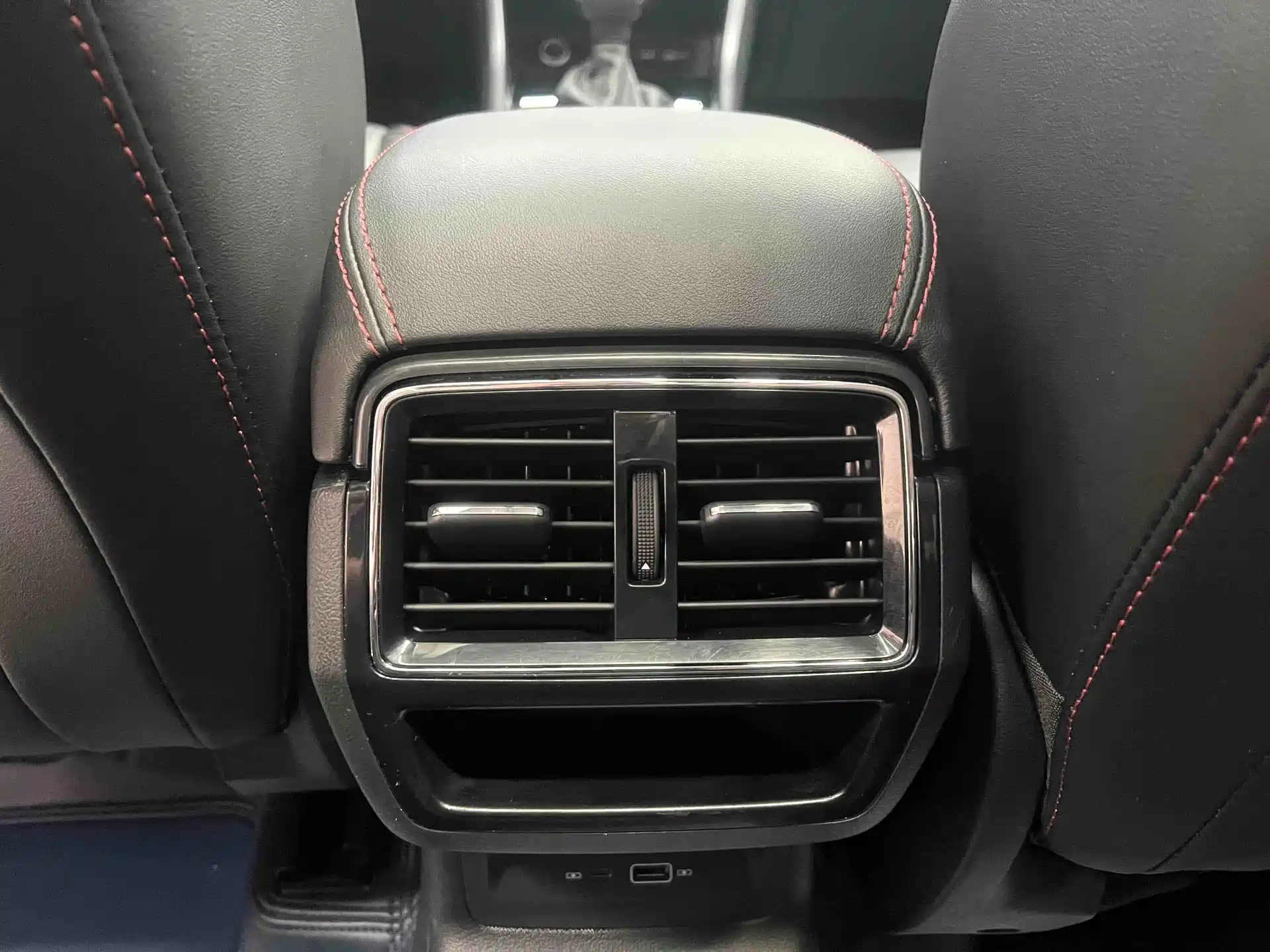 Photo 11 - Škoda Karoq