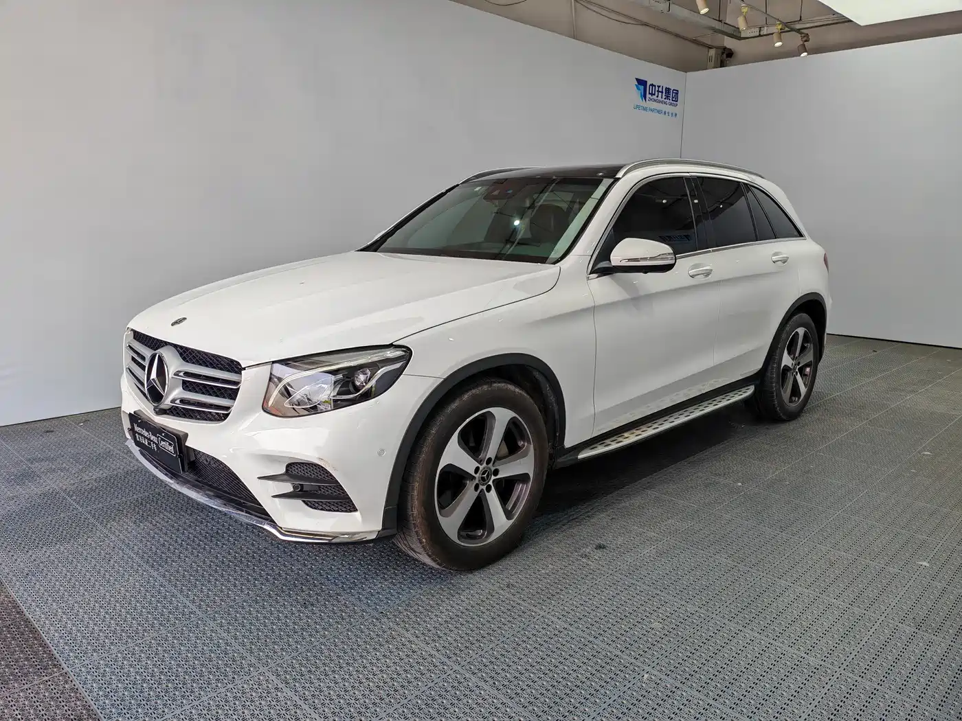 Mercedes-Benz GLC 2017 GLC 260 4MATIC Luxury