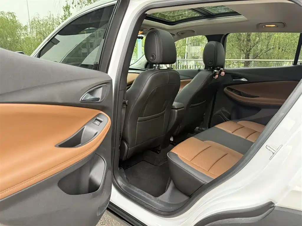 Buick Encore GX 2020 20T CVT FWD Flagship фото 12