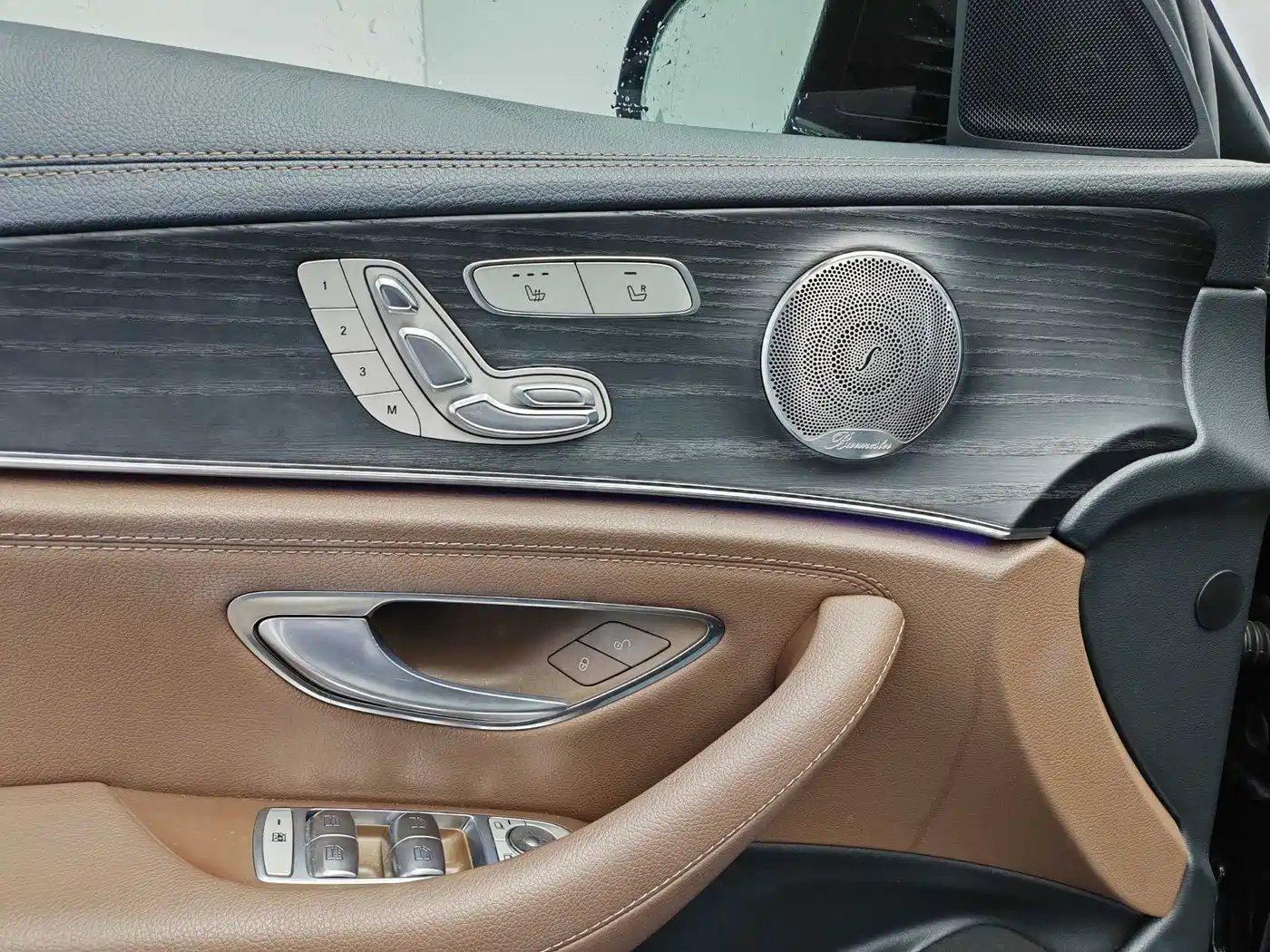 Mercedes-Benz E-Class 2021 E 300 L Sport Luxury Edition фото 17