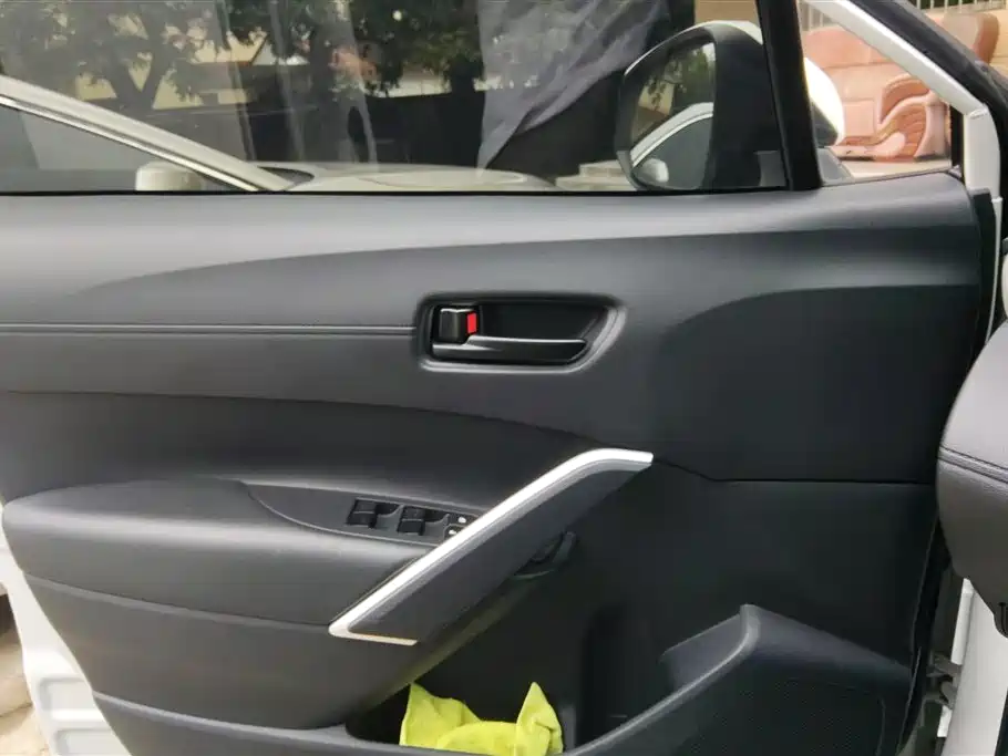 Toyota Frontlander 2022 2.0L CVT Elite фото 7