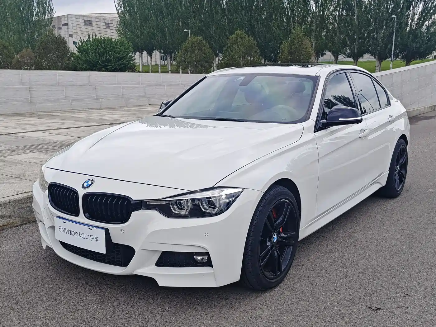 BMW 3 Series 2019 320i M Sport Black Night Edition