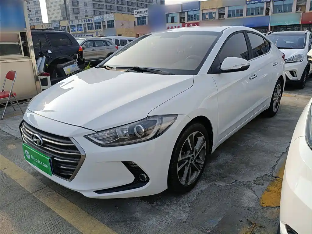 Hyundai Elantra 2016 Model 1.6L Automatic Smart Elite