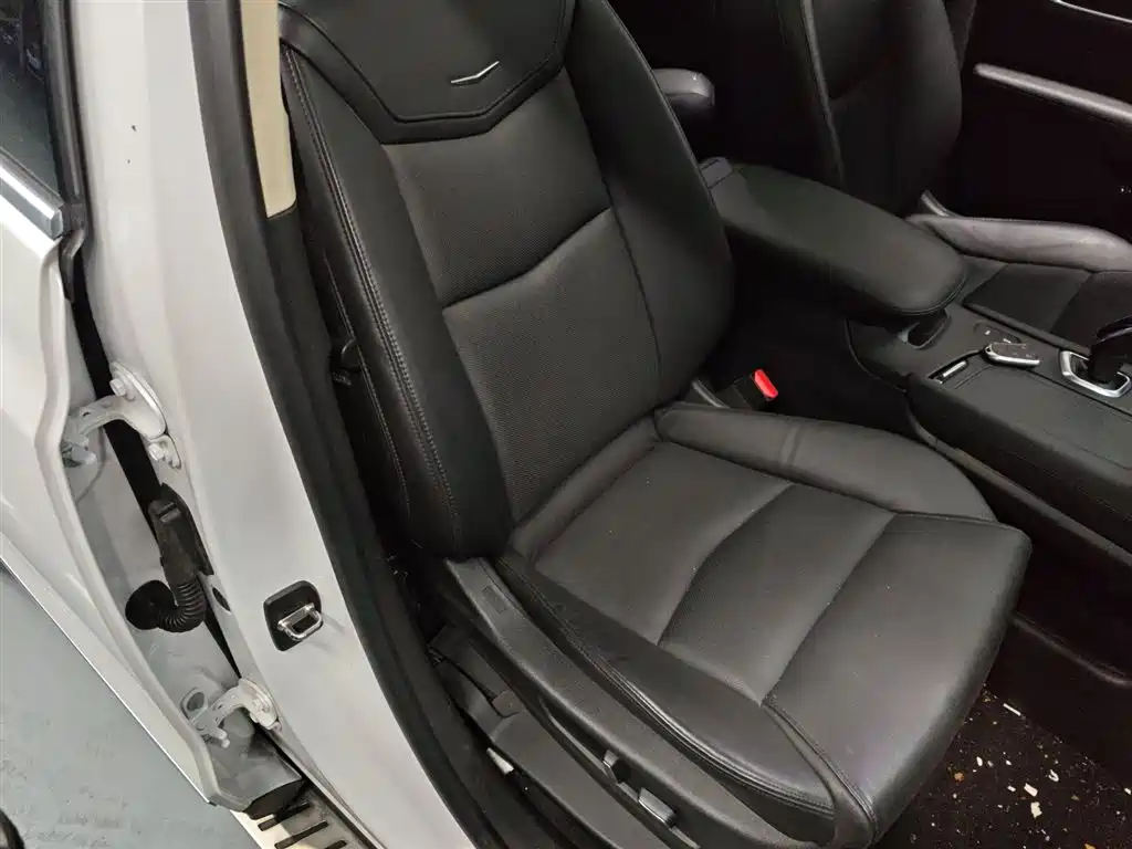 Cadillac XT5 2018 25T Luxury фото 20
