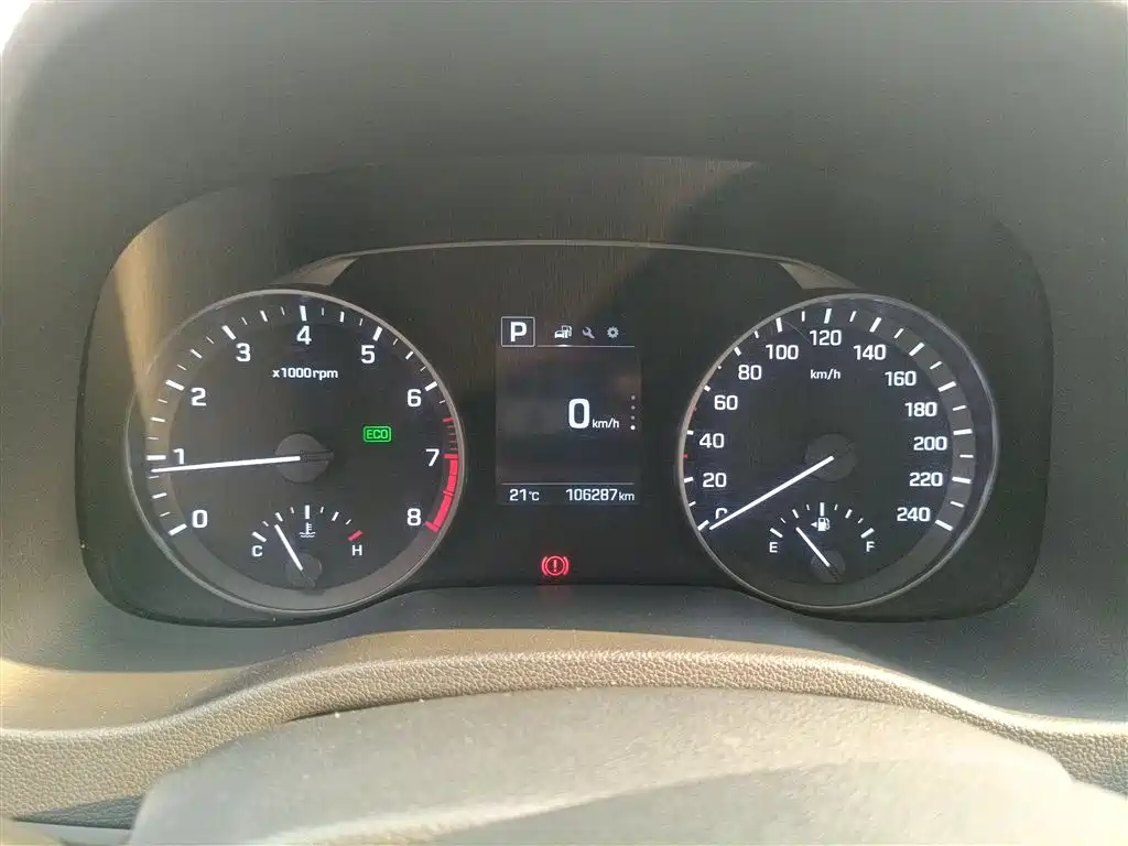 Hyundai Elantra 2016 Model 1.6L Automatic Smart Elite фото 12
