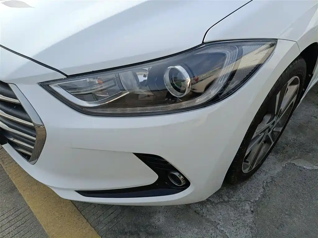 Hyundai Elantra 2016 Model 1.6L Automatic Smart Elite фото 24