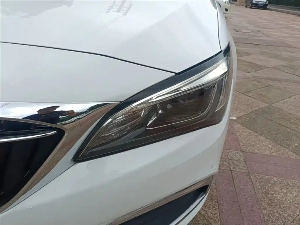 Buick Verano 2019 Sedan 15S Auto Leading фото 24