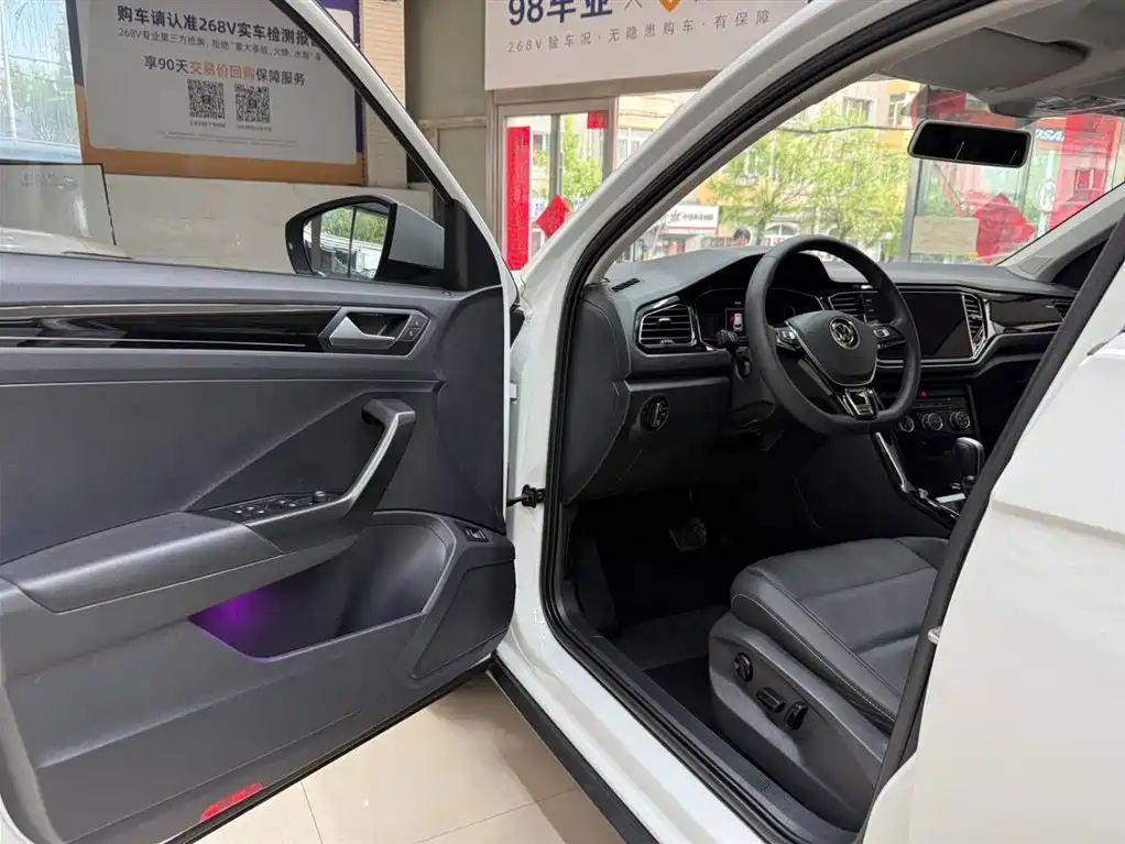 Volkswagen T-ROC 2022 280TSI DSG 2WD Comfort PLUS фото 14