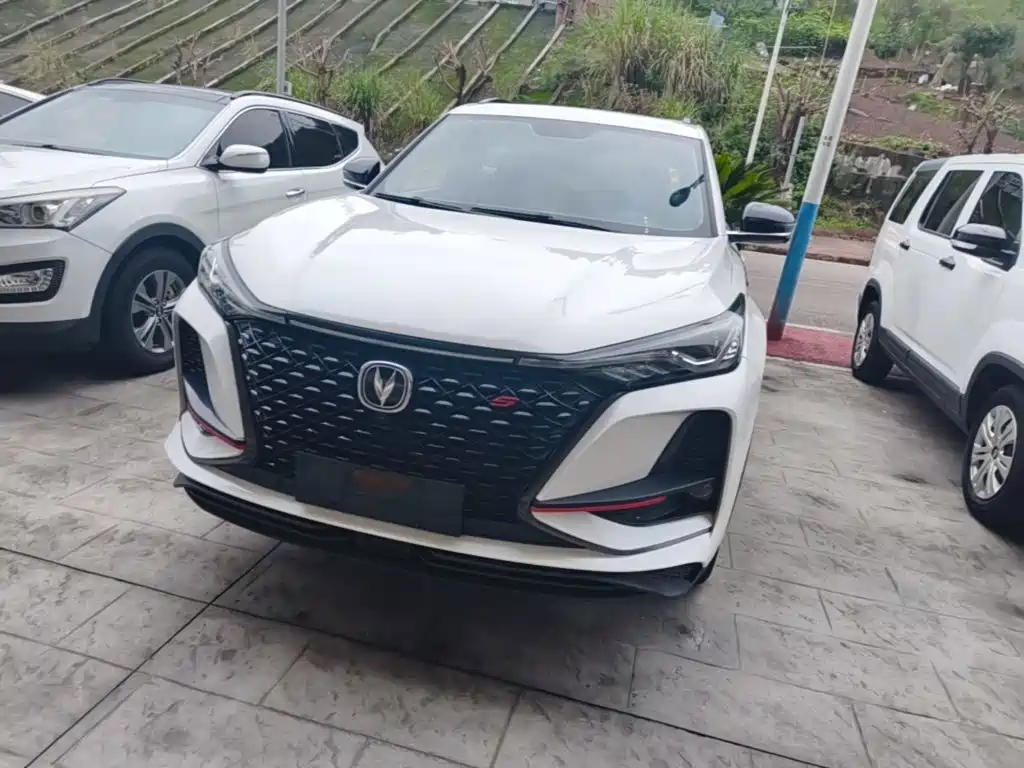 Фото 3 - Changan CS75 PLUS