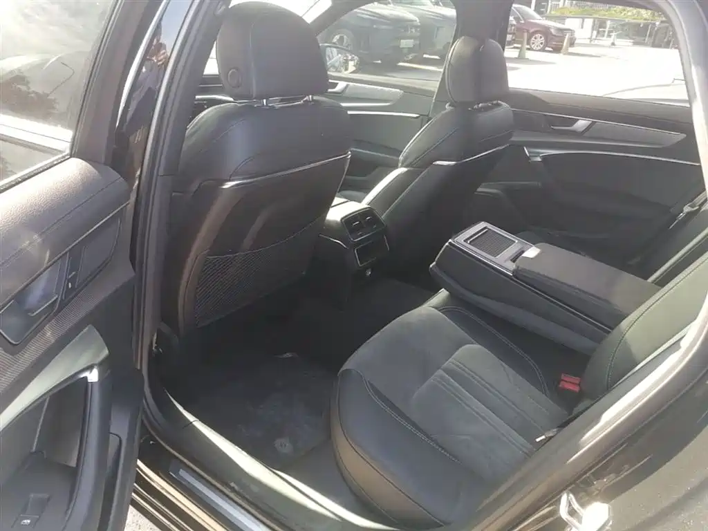Audi A6L 2020 40 TFSI Luxury Dynamic фото 17