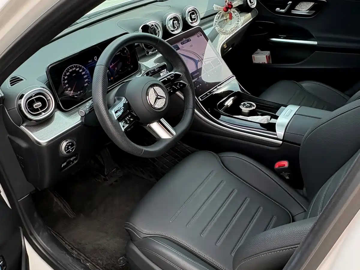 Mercedes-Benz C-Class 2024 Facelift III C 260 L Sport фото 4