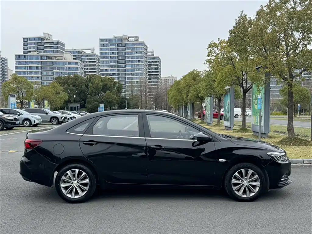 Chevrolet Monza 2020 320 Auto Joy Edition фото 12