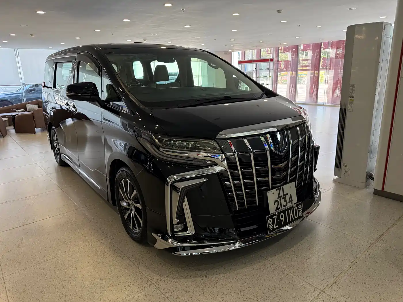 Toyota Alphard 2015 3.5L Premium Edition фото 2