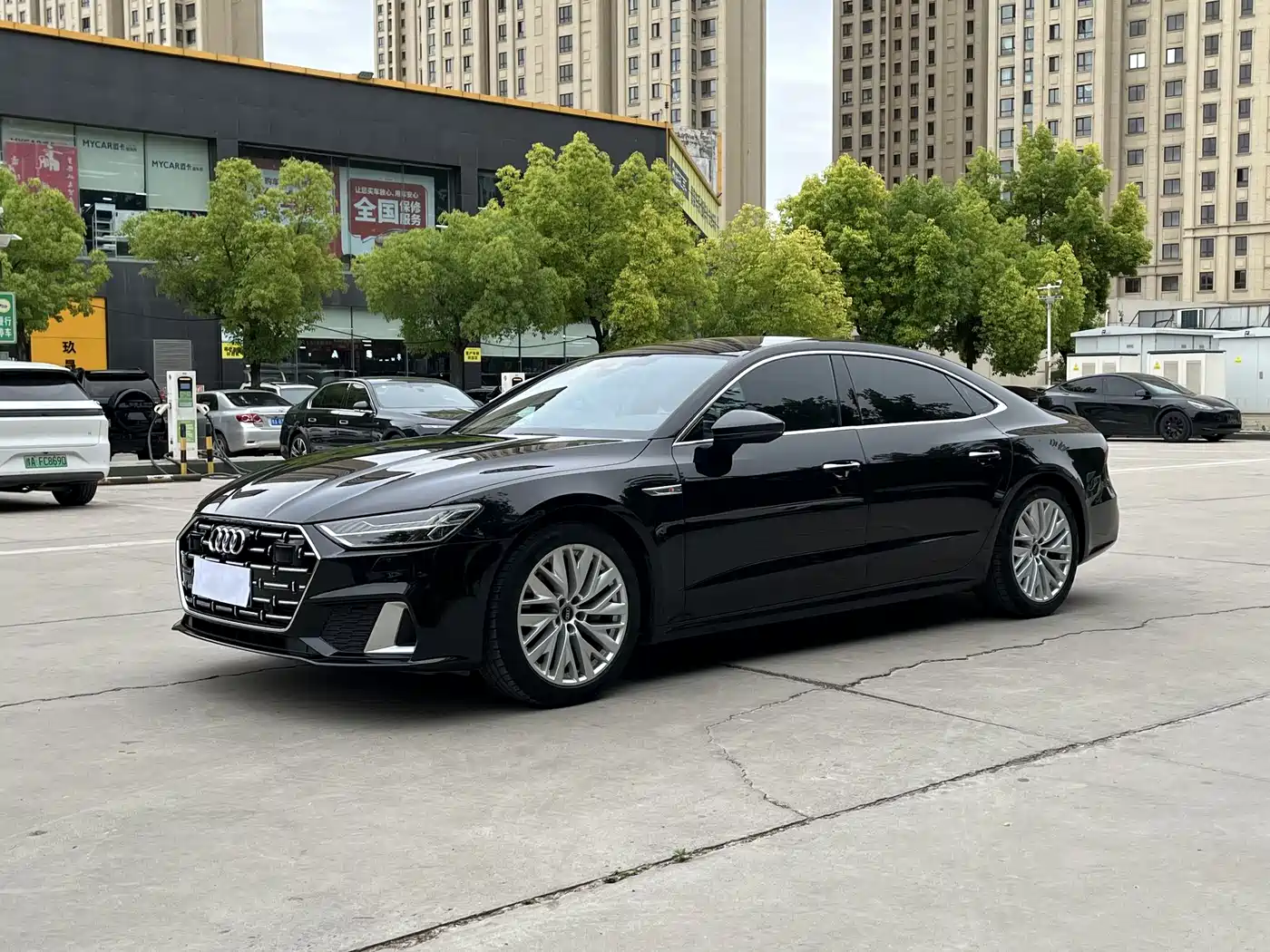 Audi A7L 2024 45TFSI S-line Dream Edition Crystal Package фото 3
