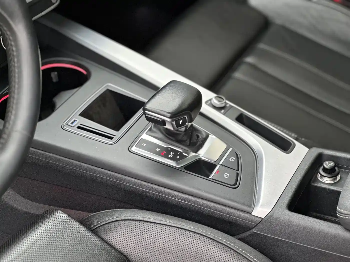 Audi A4L 2022 40 TFSI Fashion Dynamic фото 6