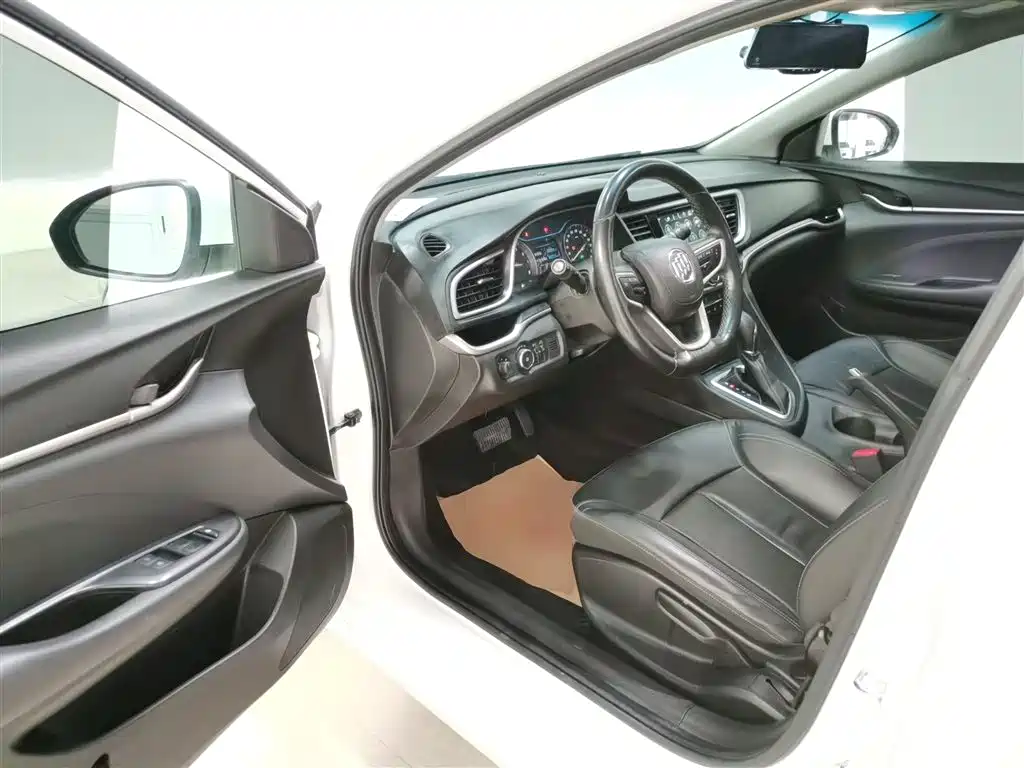 Buick Excelle 2019 18T Auto Connected Elite China VI фото 12
