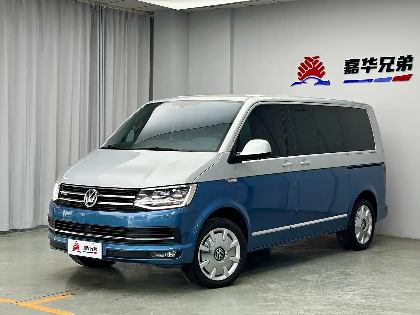 Volkswagen Multivan 2018 2.0TSI 4WD Leisure Edition 7-Seater