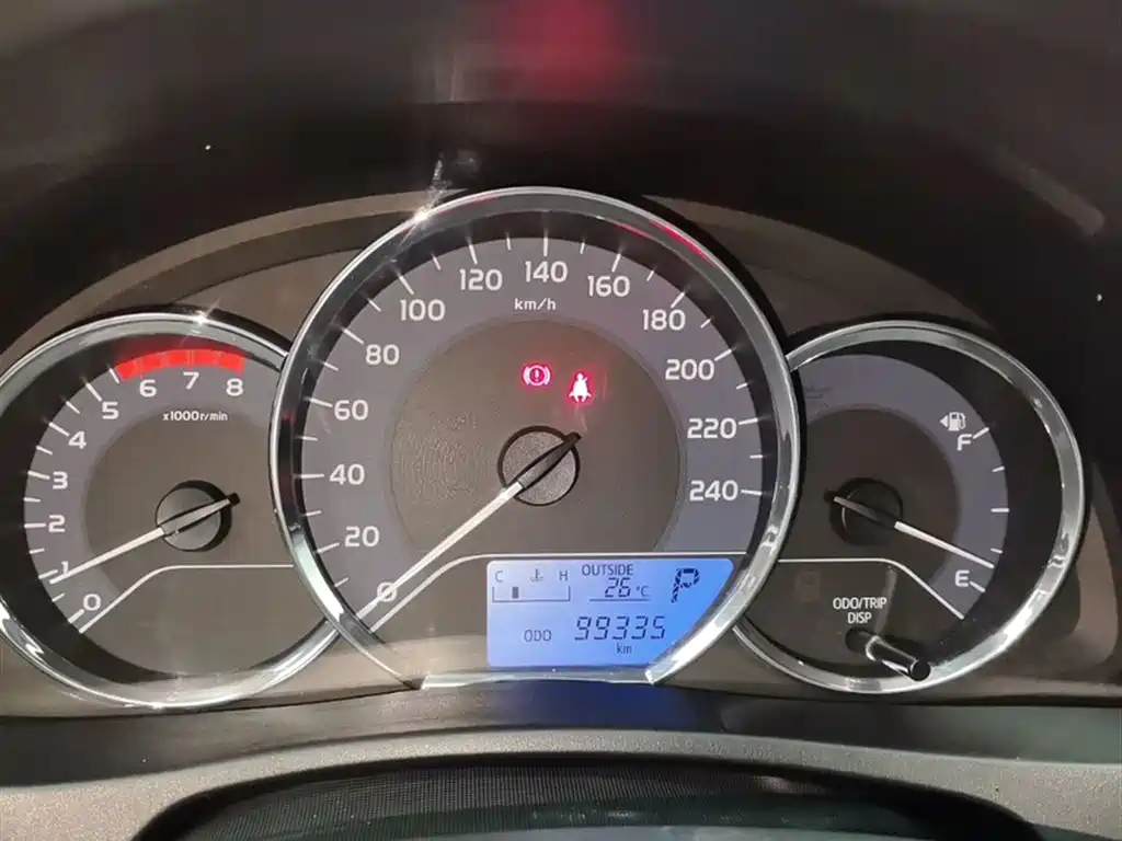 Toyota Corolla 2017 Facelift 1.2T S-CVT GL фото 5