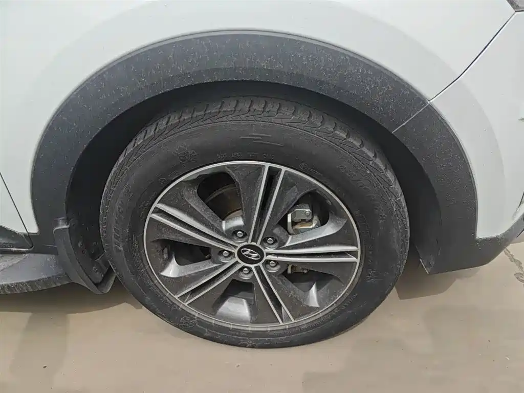 Hyundai Beijing Hyundai ix25 2015 1.6L Automatic 2WD Smart GLS фото 6