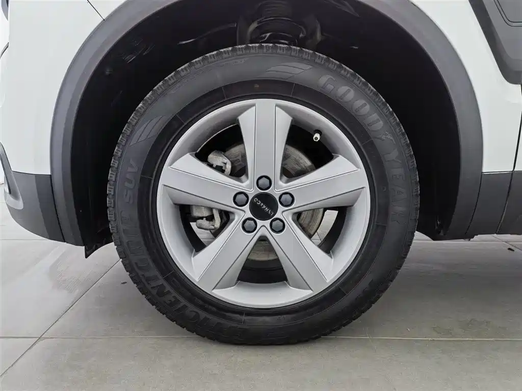 Lynk & Co 01 2019 2.0T 2WD Pure Version China VI фото 17