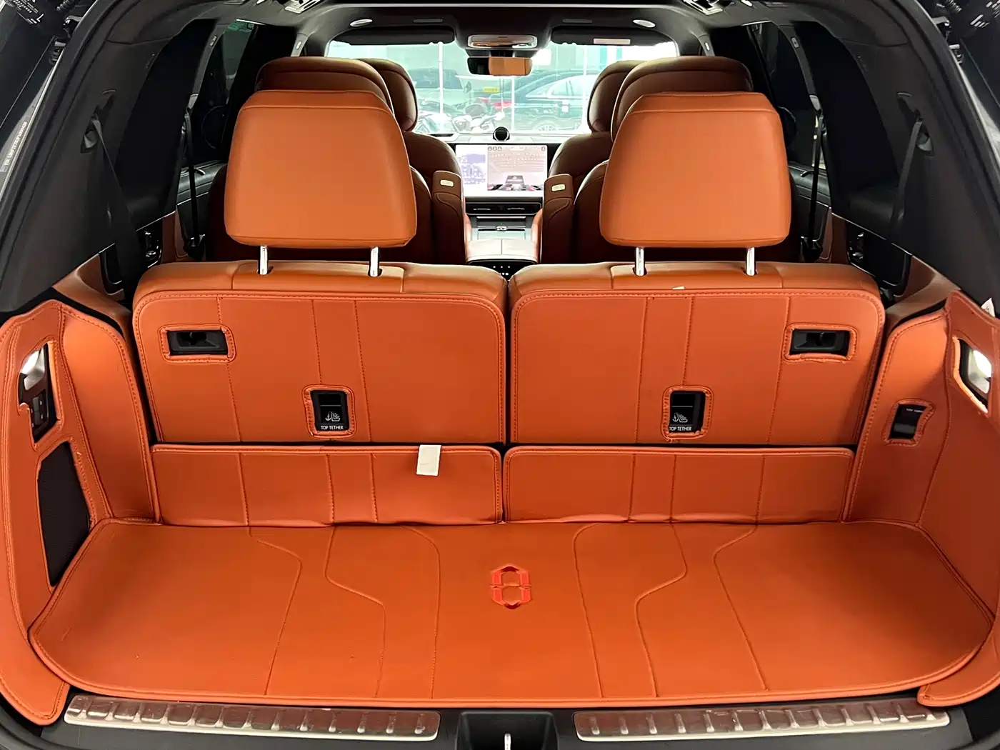 AITO Wenjie AITO M9 2024 Range Extender Max Edition 42kWh 6-seater фото 9