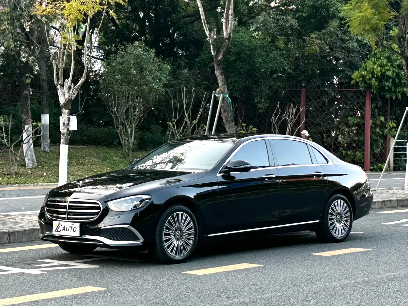  E CLASS