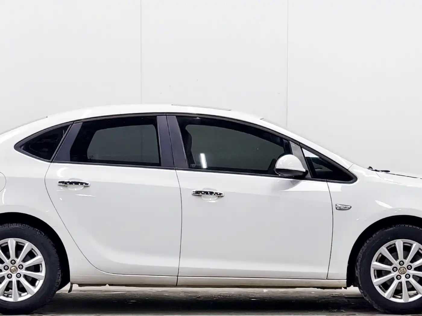 Buick Excelle 2013 Model GT 1.6L Manual Progressive фото 8
