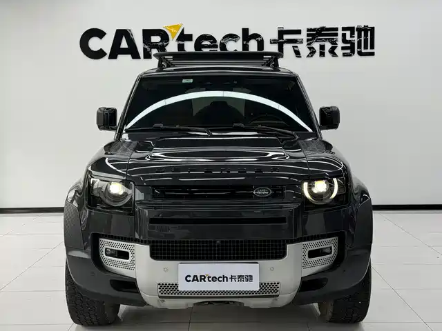 Land Rover Defender 2024 110 3.0T P400 Dark Special Edition — фото 2