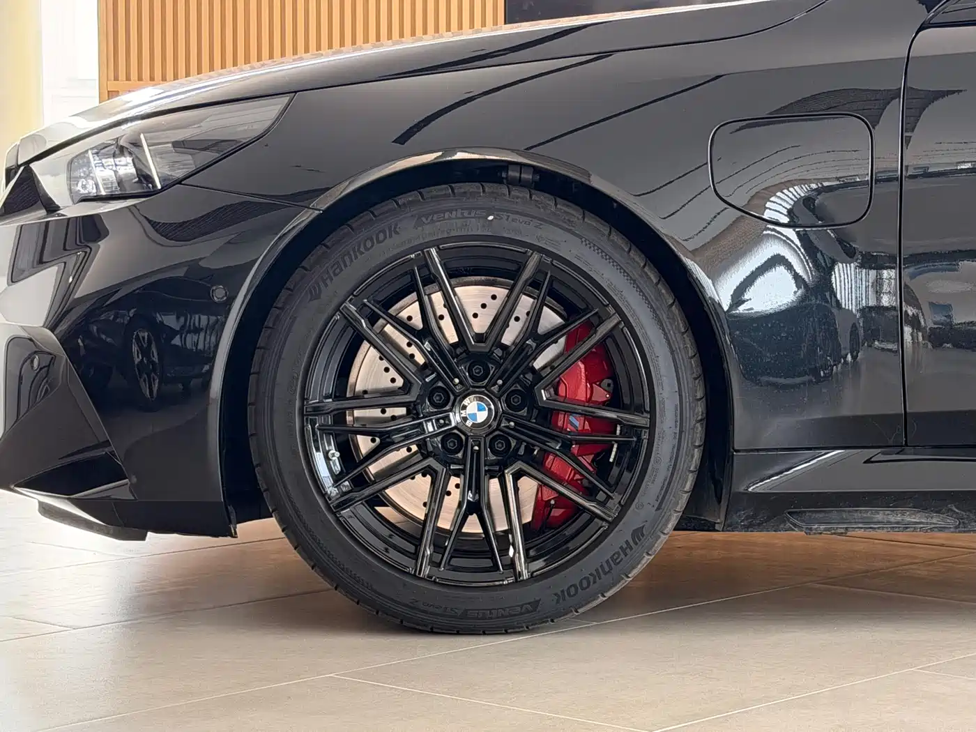 BMW M5 New Energy 2025 M5 фото 4