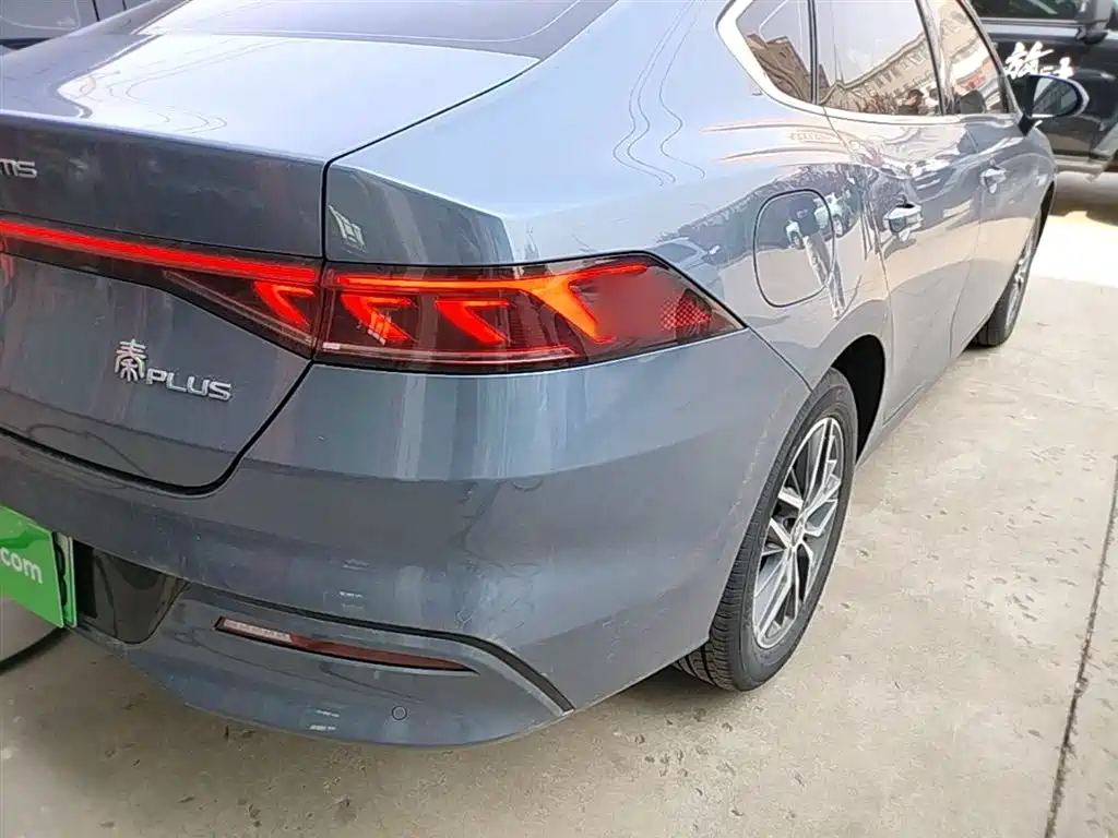 BYD Qin PLUS 2024 Glory Edition EV 420KM Leading фото 8