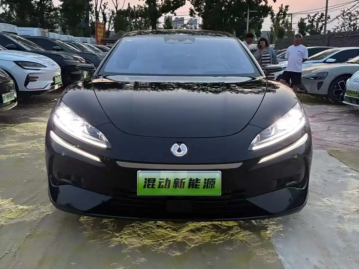 Denza Z9GT 2024 1100 AWD Ultra Edition фото 2