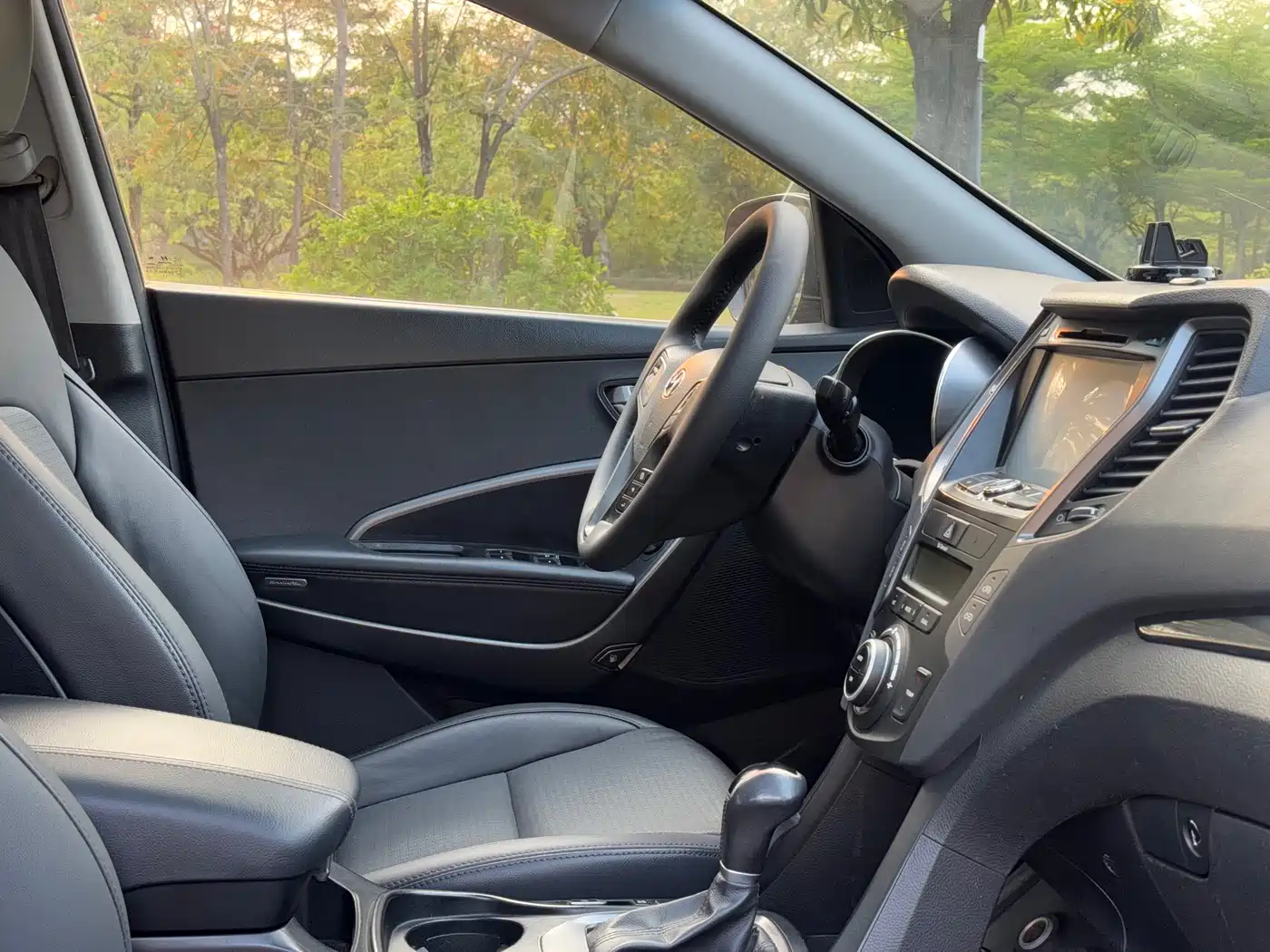 Hyundai Santa Fe 2013 Model 2.4L Automatic 2WD Smart фото 11