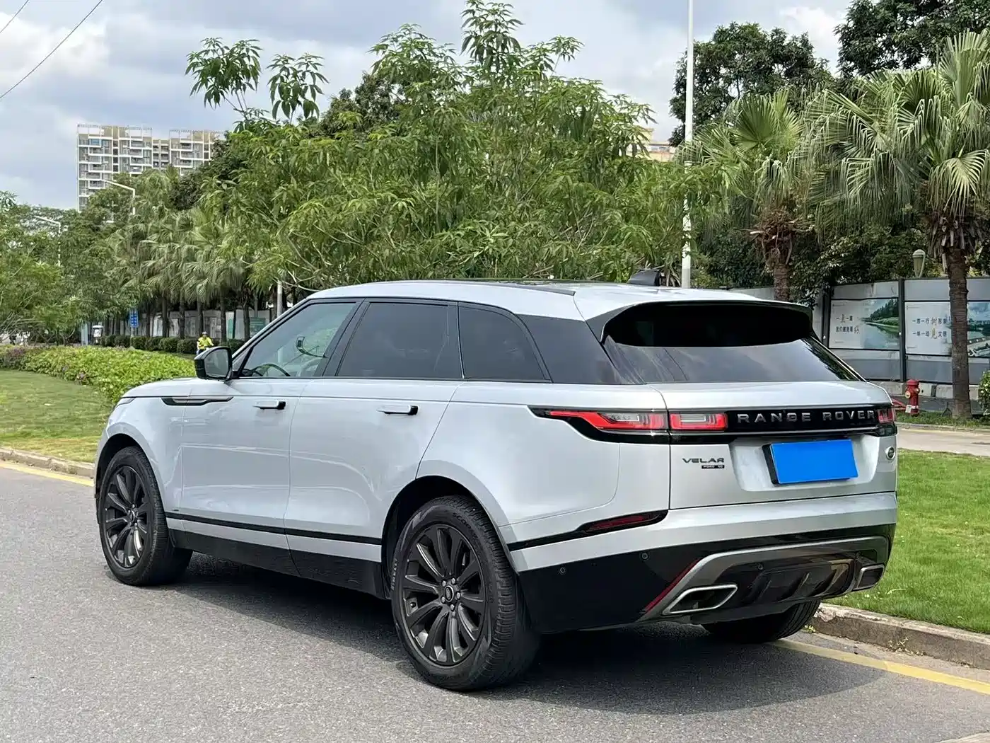 Land Rover Range Rover Velar 2021 P340 R-DYNAMIC SE фото 5