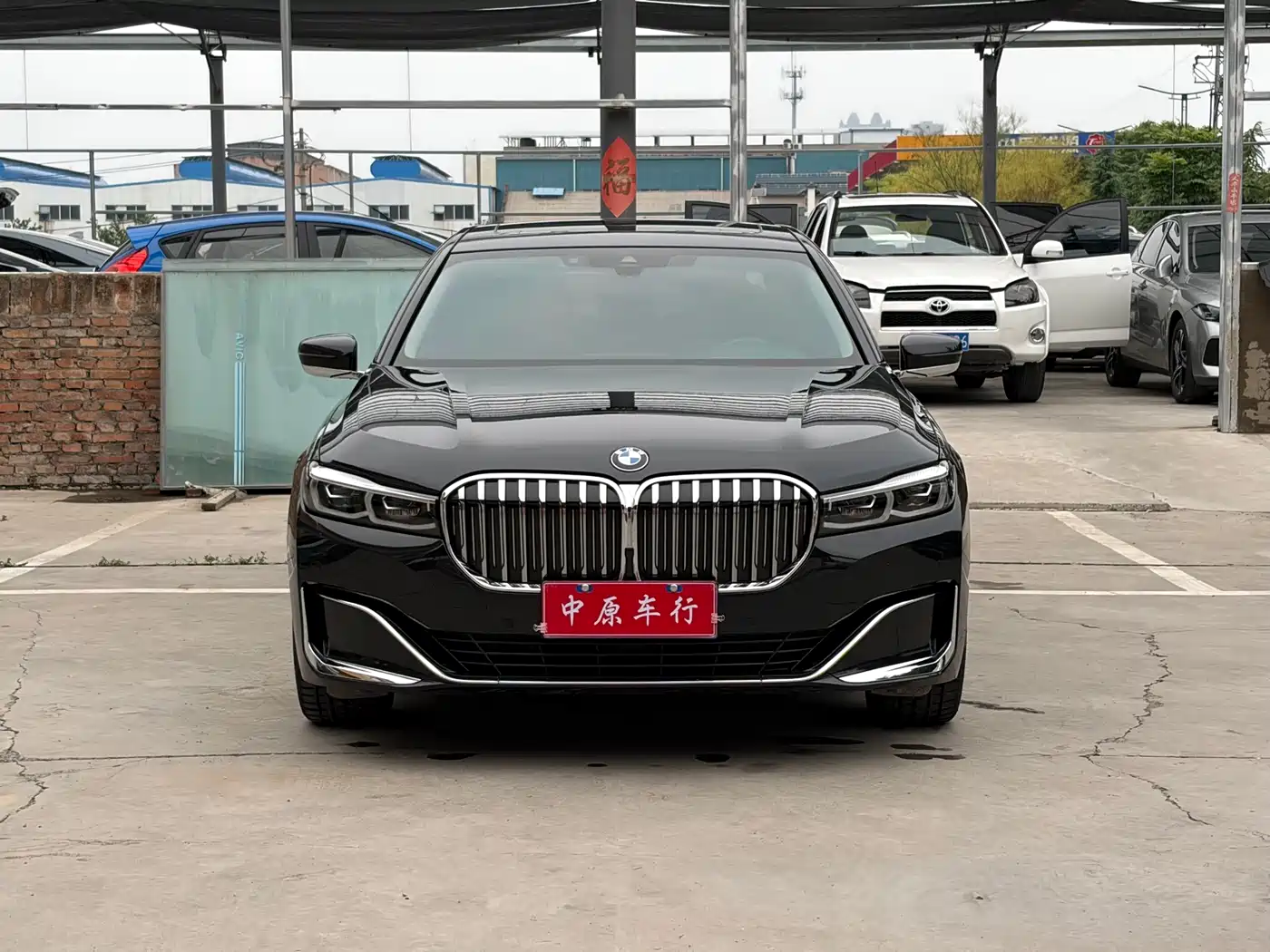 BMW 7 Series 2021 Model 740Li Leading Luxury Package фото 2