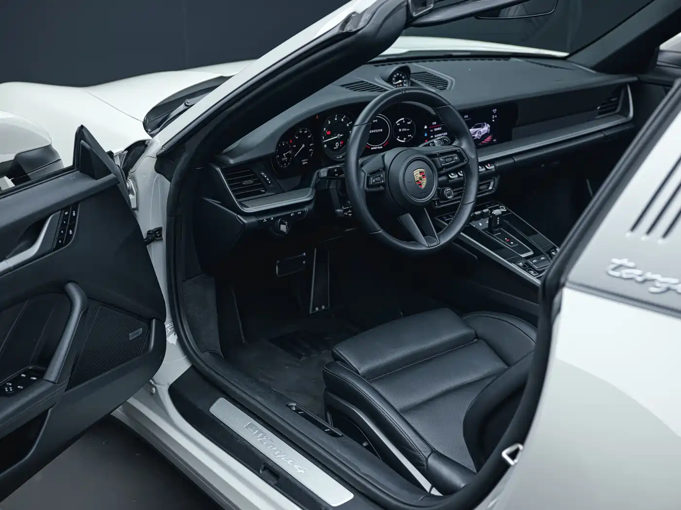 Porsche 911 2023 Targa 4 3.0T фото 14