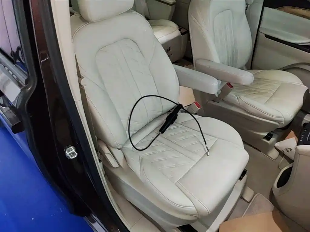 Buick GL8 2018 ES 28T Comfort Type China VI фото 24