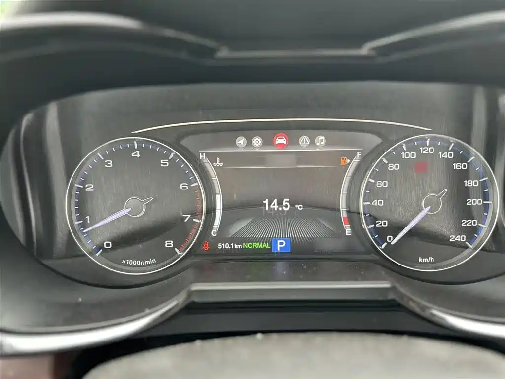 GAC Trumpchi Trumpchi GS8 2017 320T 2WD Luxury Smart Connect (7-seater) фото 18