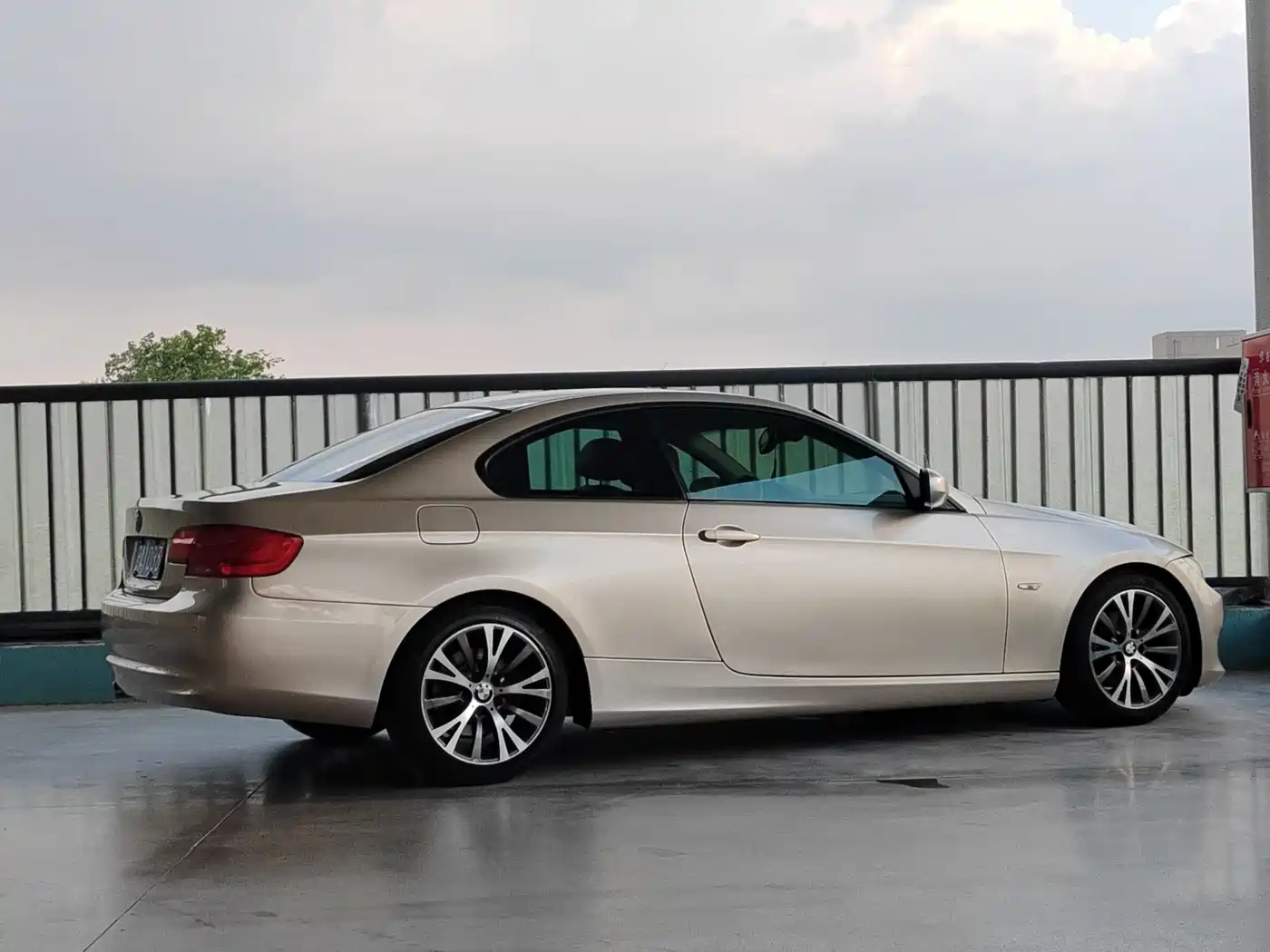 BMW 3 Series (Import) 2013 2011 320i Coupe