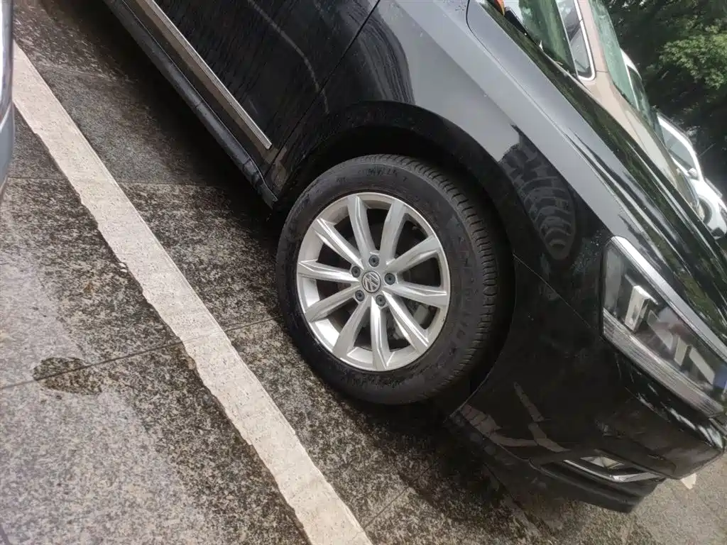 Volkswagen Passat 2017 330TSI DSG Prestige фото 23